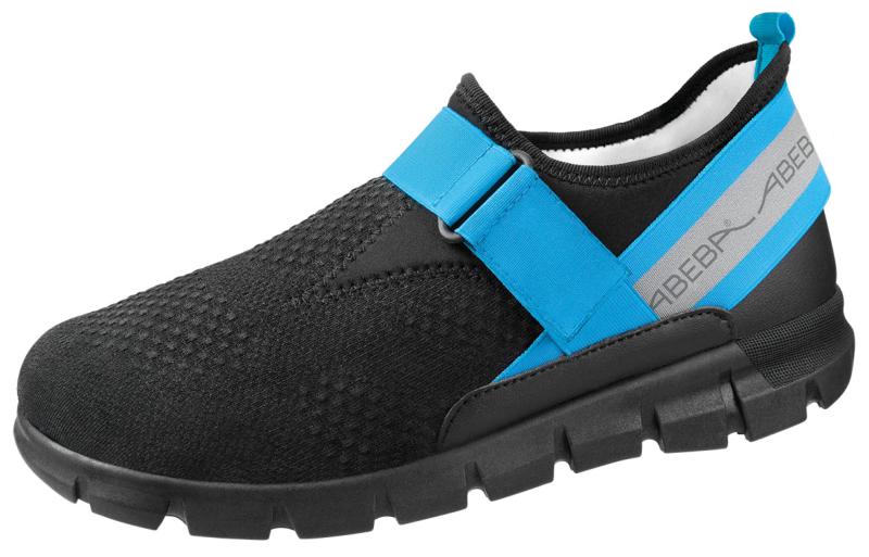 black trainer style shoes